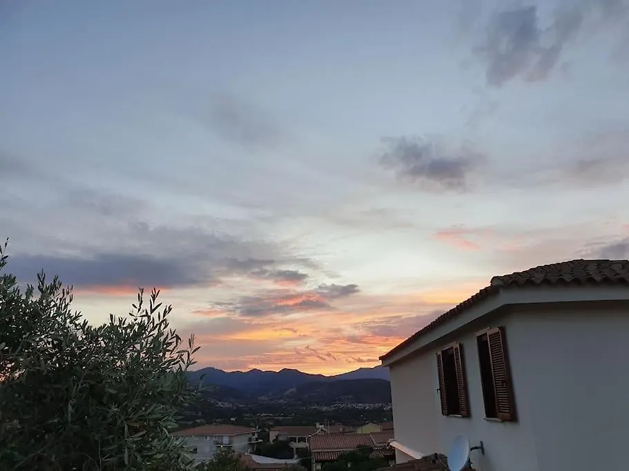 Suite Sardinia -Appartamento Indipendente A Tanaunella Vakantiehuis